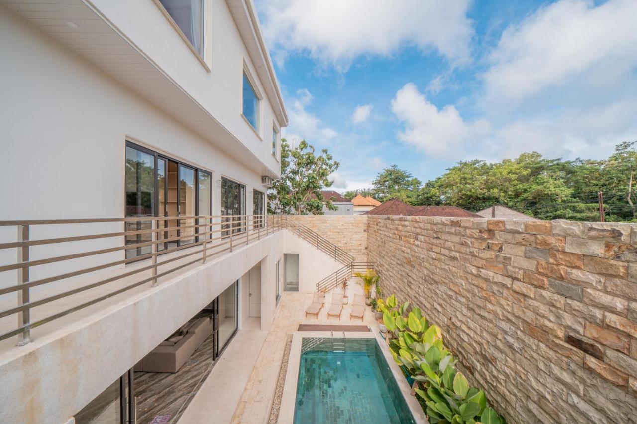 Villa Karen Uluwatu  Exterior photo